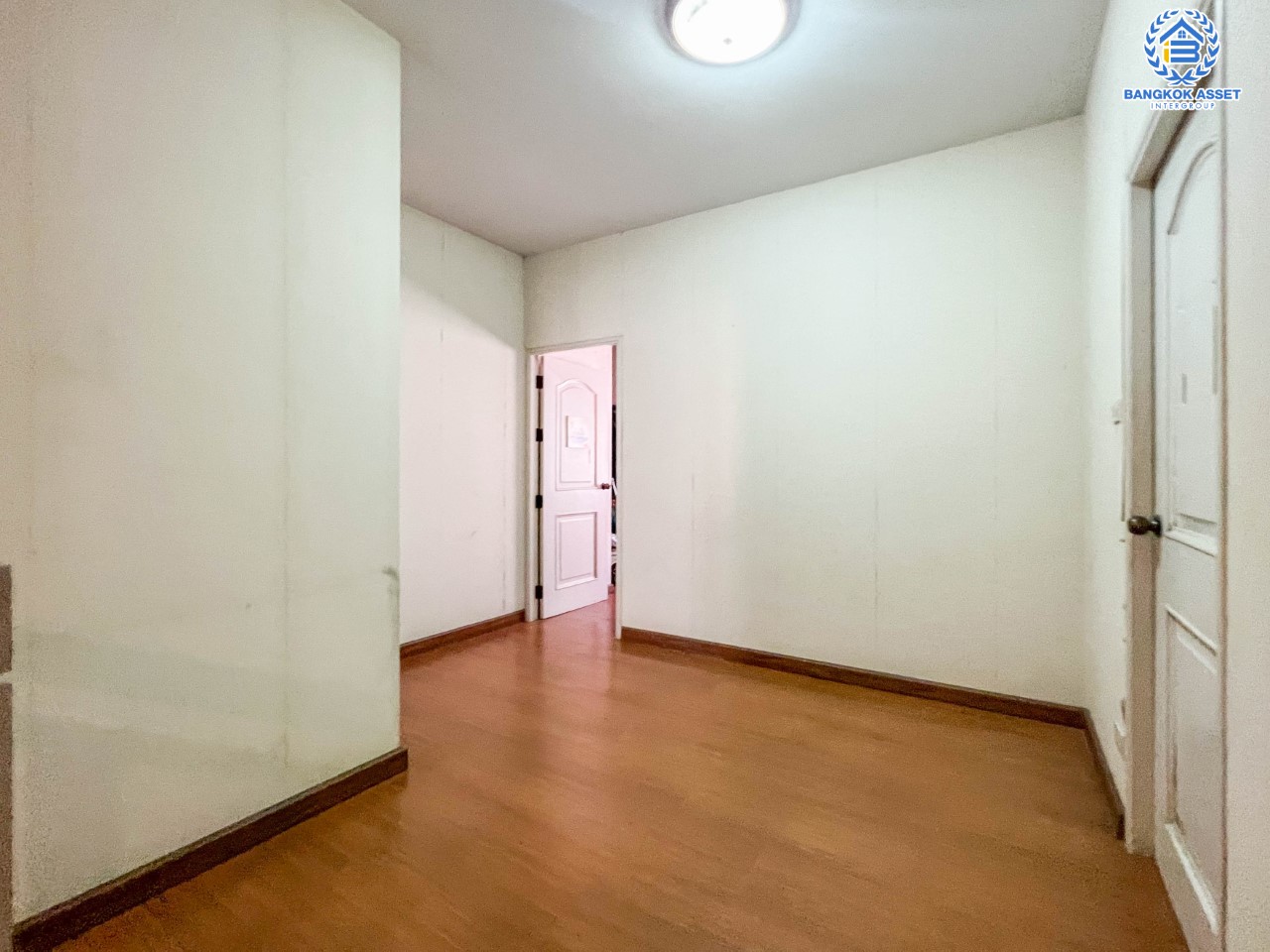 *****บ้านเดี่ยวมือสอง ม.มนชญา4 สายไหม ฟังก์ชันพร้อม 3 ห้องนอน 3 ห้องน้ำ จอดรถได้ 2 คัน เนื้อที่กว้าง 65.1 ตร.ว. บ้านสวยพร้อมเข้าอยู่ แถมฟรี เครื่องปรับอากาศ 1 เครื่อง, แครื่องทำน้ำอุ่น 2 เครื่อง บนทำเลเชื่อมต่อถนนเพิ่มสิน ถนนสุขภิบาล5 ถนนสายไหม ใกล้ทางด่วน ฉลองรัช และรถไฟฟ้า สถานี "สะพานใหม่"